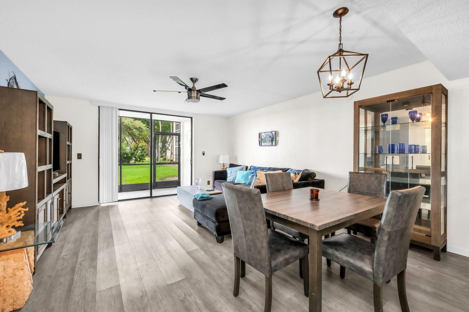 5220 Las Verdes Circle 108, Delray Beach, FL 33484 photo 9