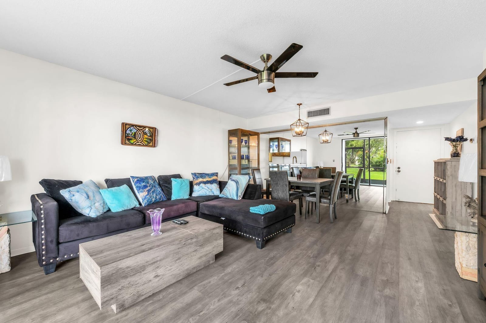 5220 Las Verdes Circle 108, Delray Beach, FL 33484 photo 10