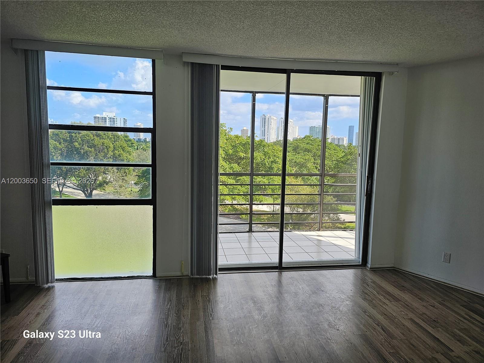 20400 W Country Club Drive 508, Aventura, FL 33180, Aventura