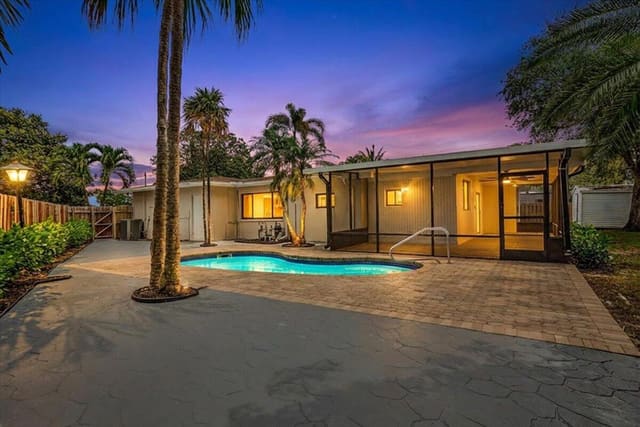 7204 Mckinley Street, sold in Boulevard Heights Section, Hollywood, FL