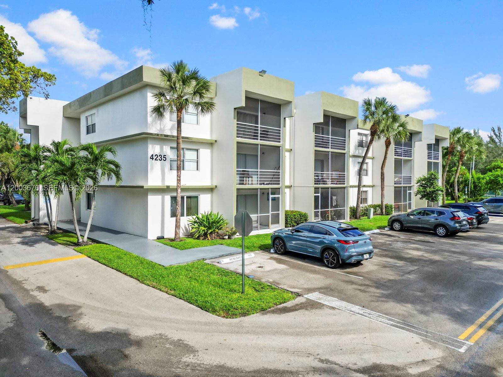4235 N University Drive 312, Sunrise, FL 33351