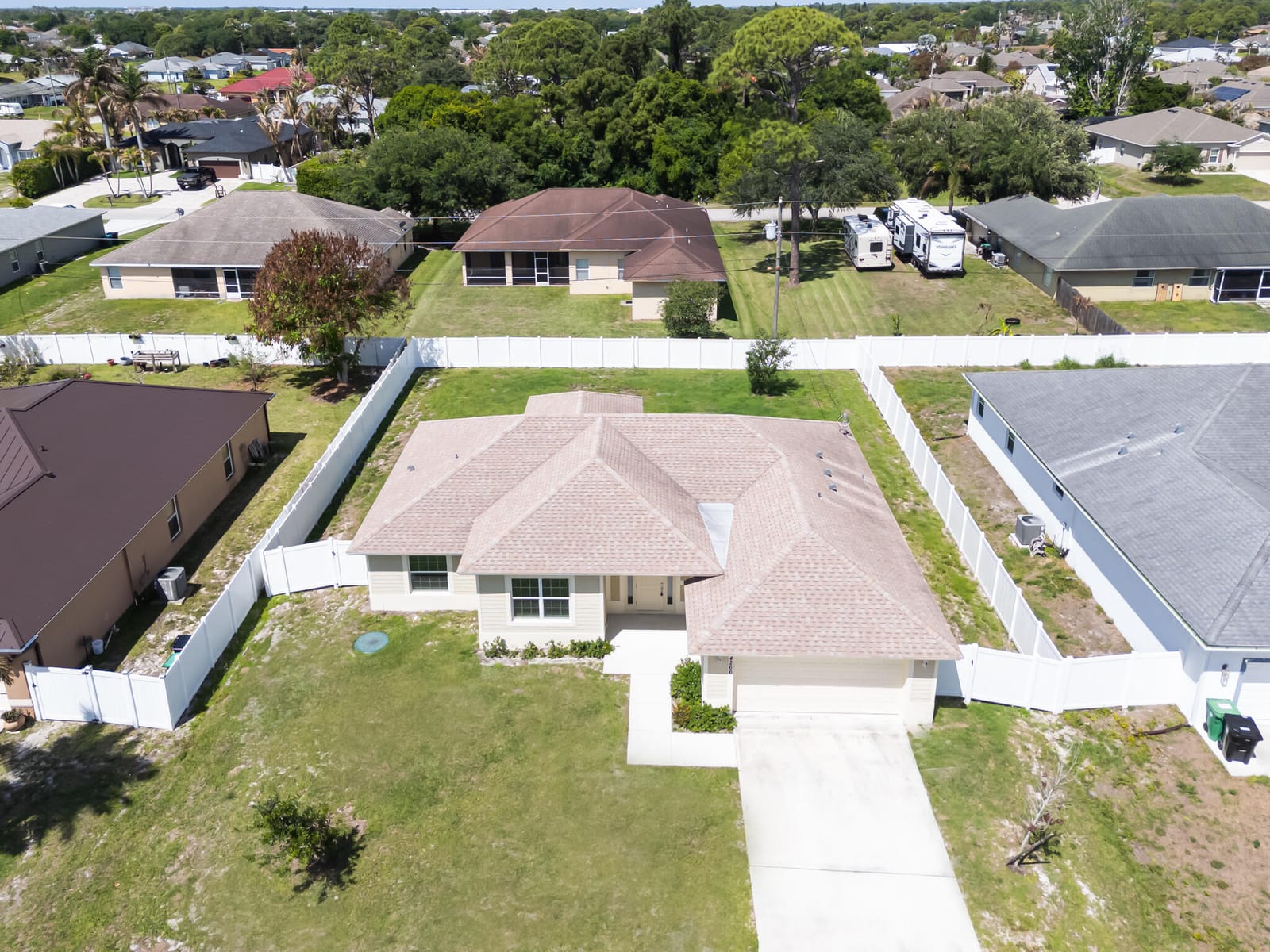 4266 SW Mcclellen Street — photo 3