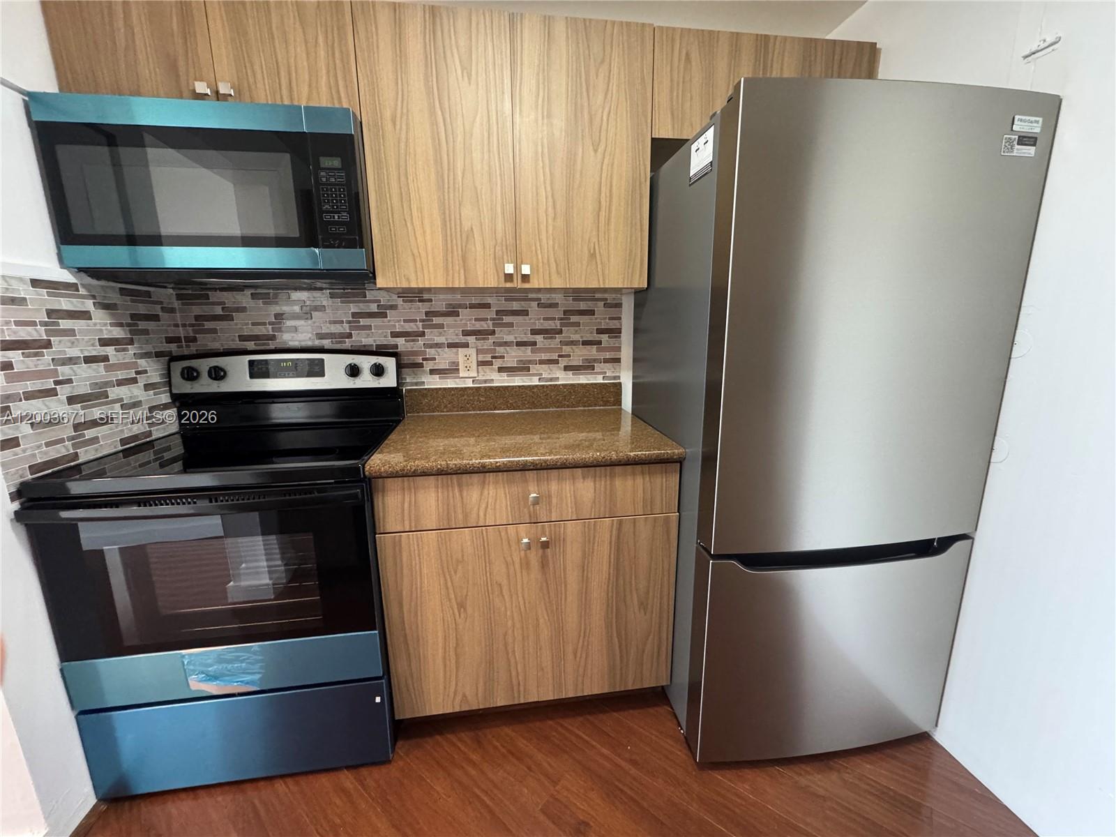 2020 NE 135th Street 810, North Miami, FL 33181, North Miami