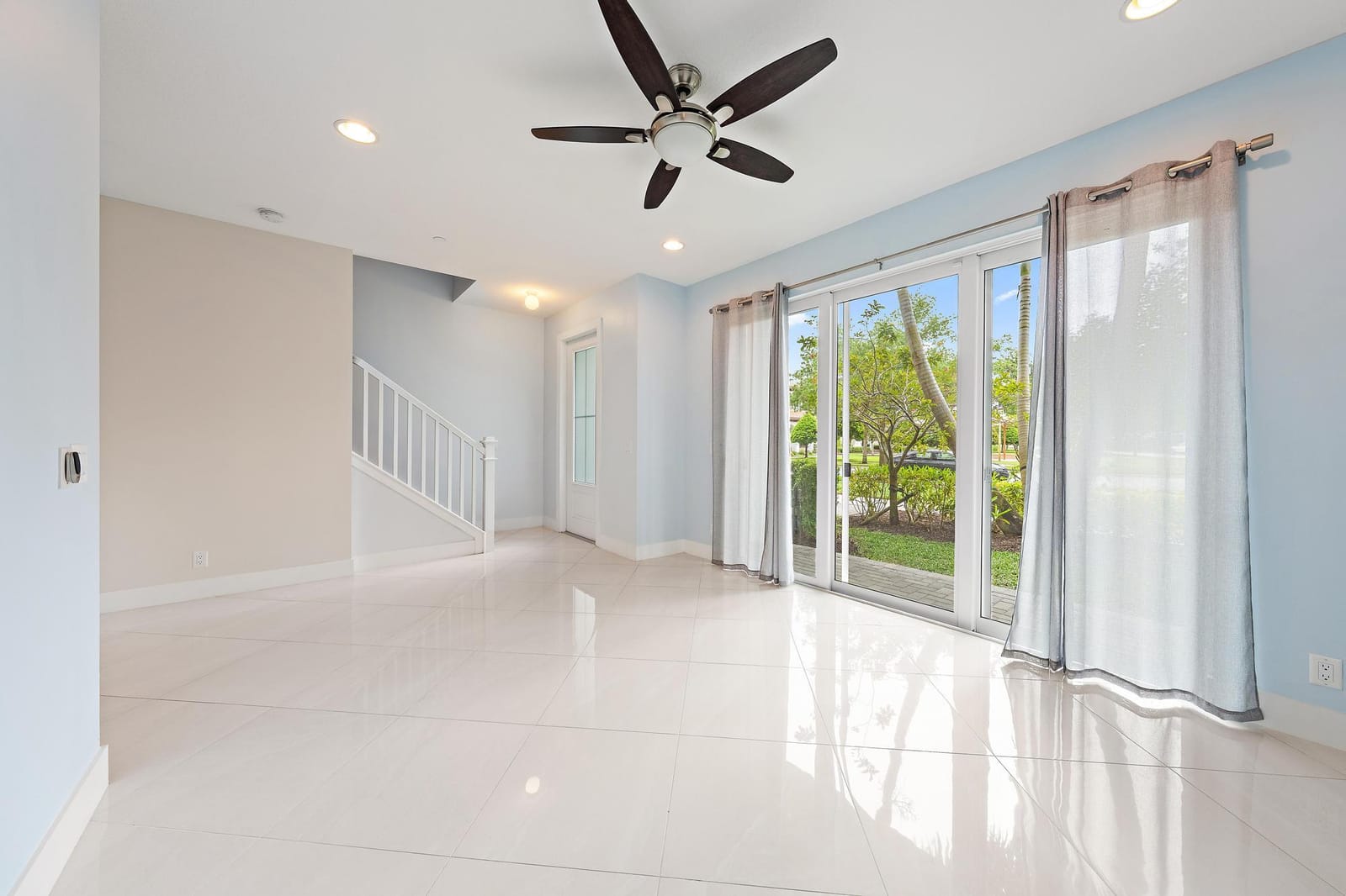 7085 Edison Place, Palm Beach Gardens, FL 33418 photo 13