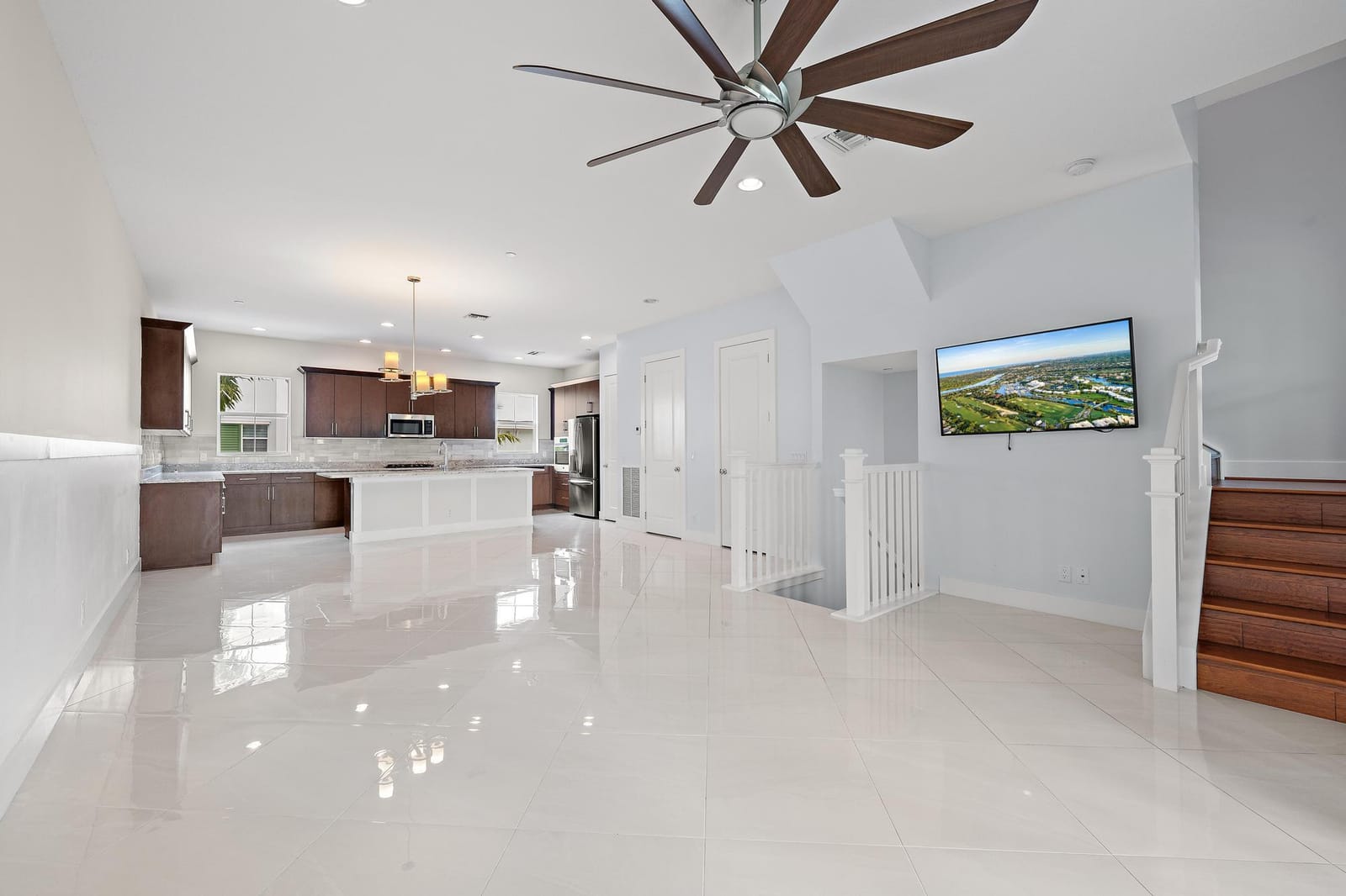 7085 Edison Place, Palm Beach Gardens, FL 33418 photo 9