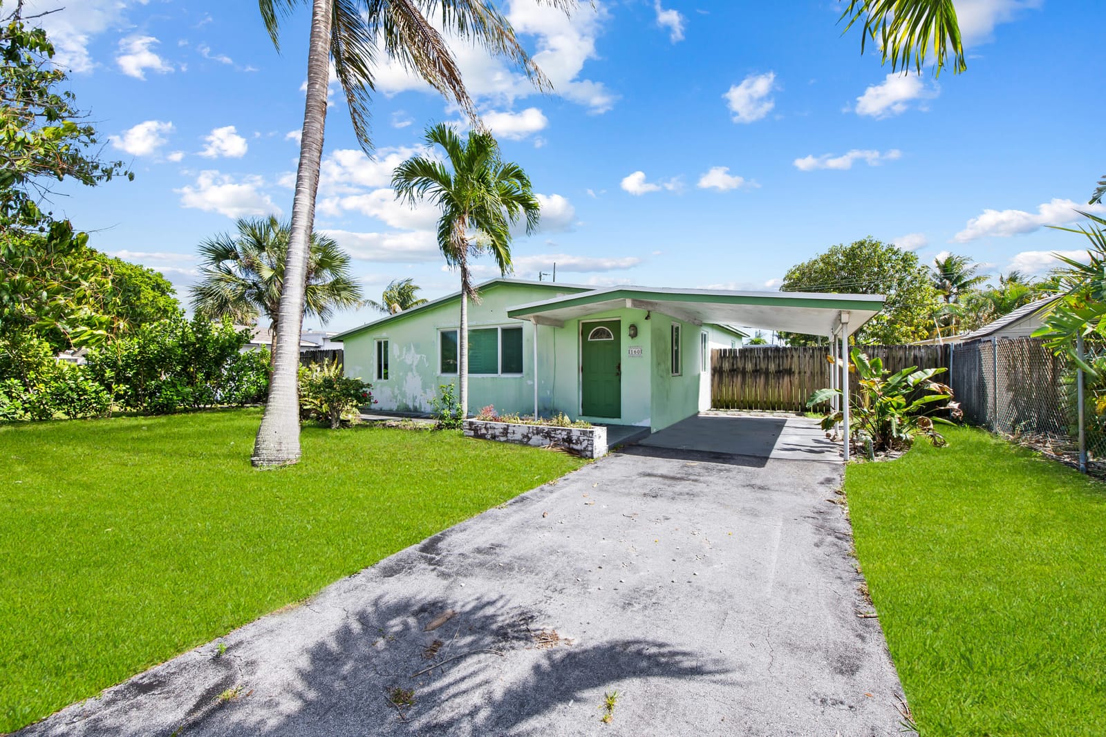 160 NE 60th Street, Oakland Park, FL 33334 photo 2