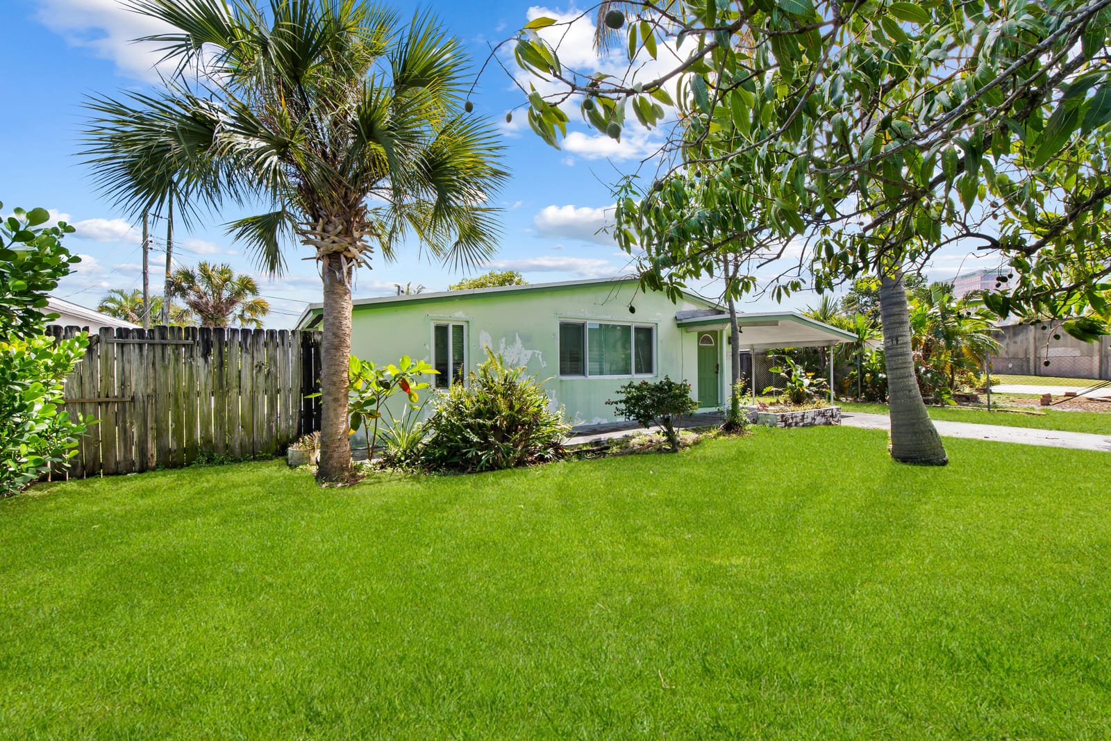 160 NE 60th Street, Oakland Park, FL 33334 photo 3