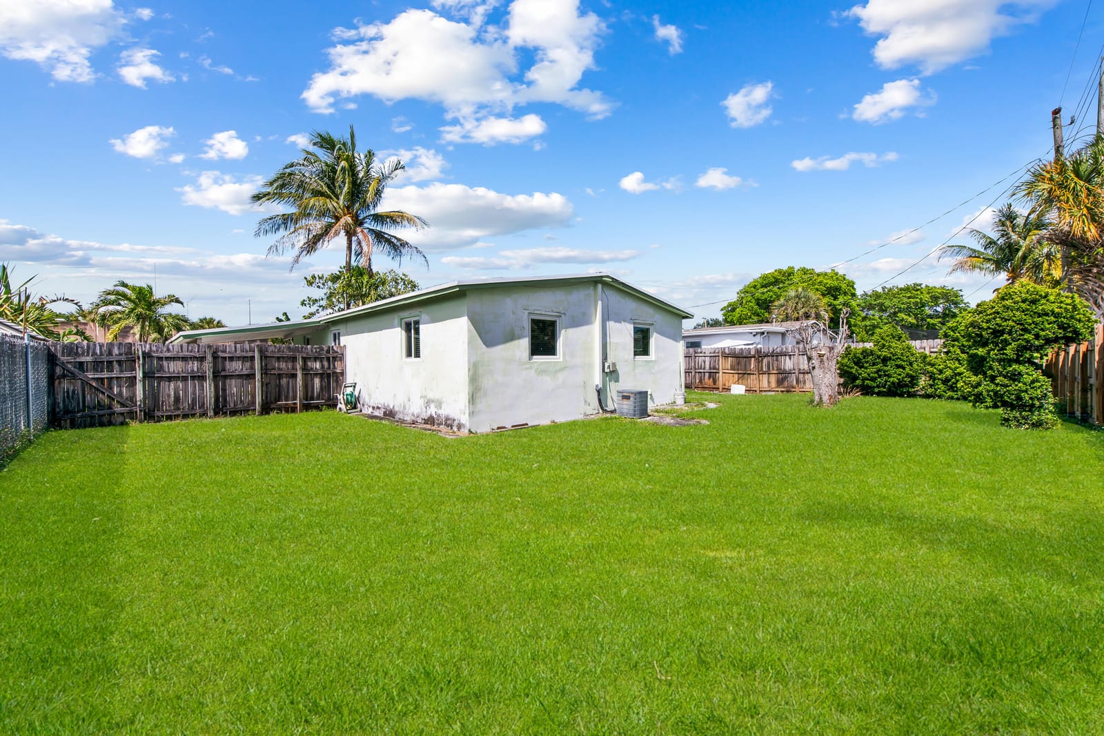 160 NE 60th Street, Oakland Park, FL 33334 photo 7