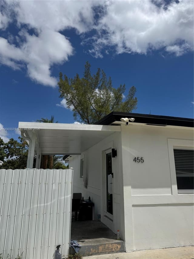 455 NW 132nd Street, North Miami, FL 33168
