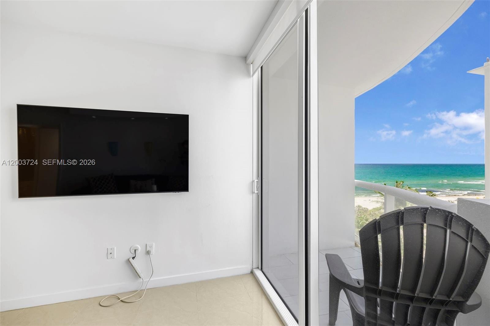 6365 Collins Avenue 805 — photo 1