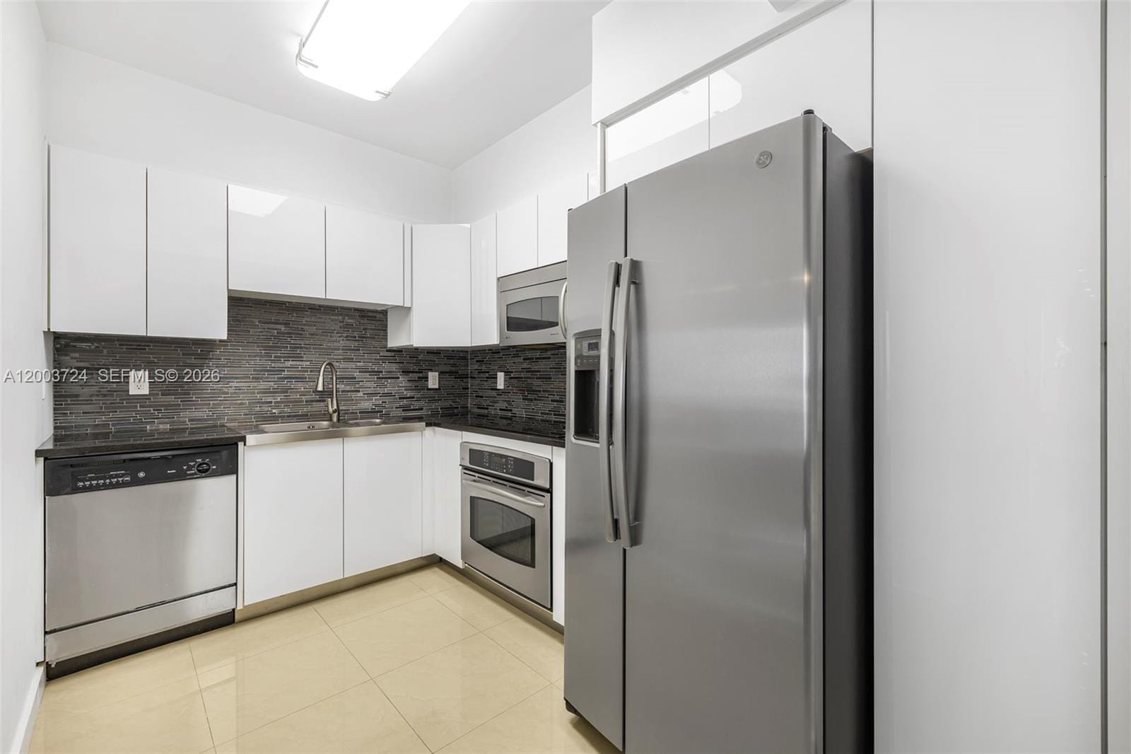 6365 Collins Avenue 805 — photo 3