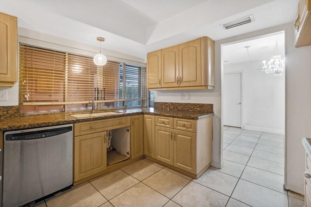 8270 NW 66th Terrace, Tamarac, FL 33321 photo 18