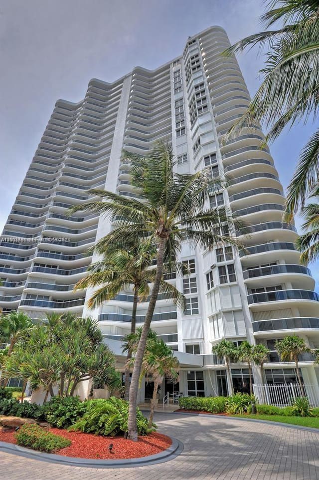 16711 Collins Avenue 602, Sunny Isles Beach, FL 33160