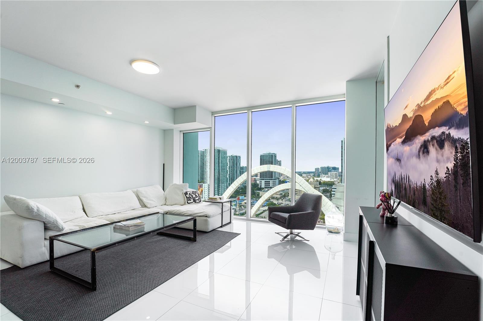 1040 Biscayne Boulevard 1905, Miami, FL 33132, Miami