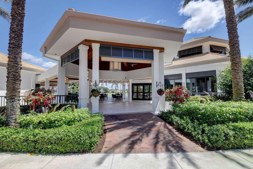 7449 Glendevon Lane 104, Delray Beach, FL 33446 photo 12