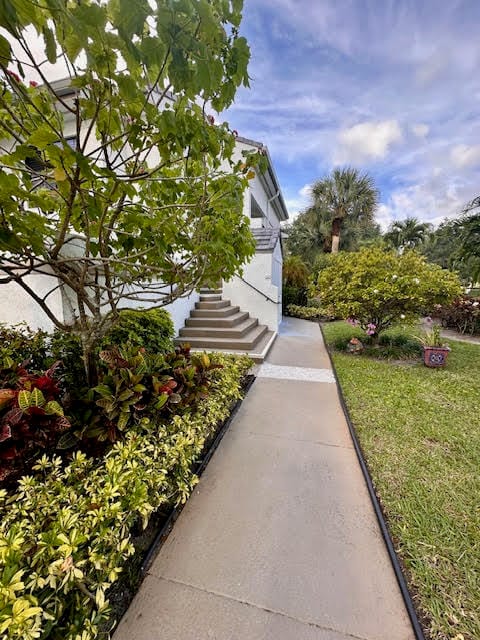 7449 Glendevon Lane 104, Delray Beach, FL 33446 photo 3
