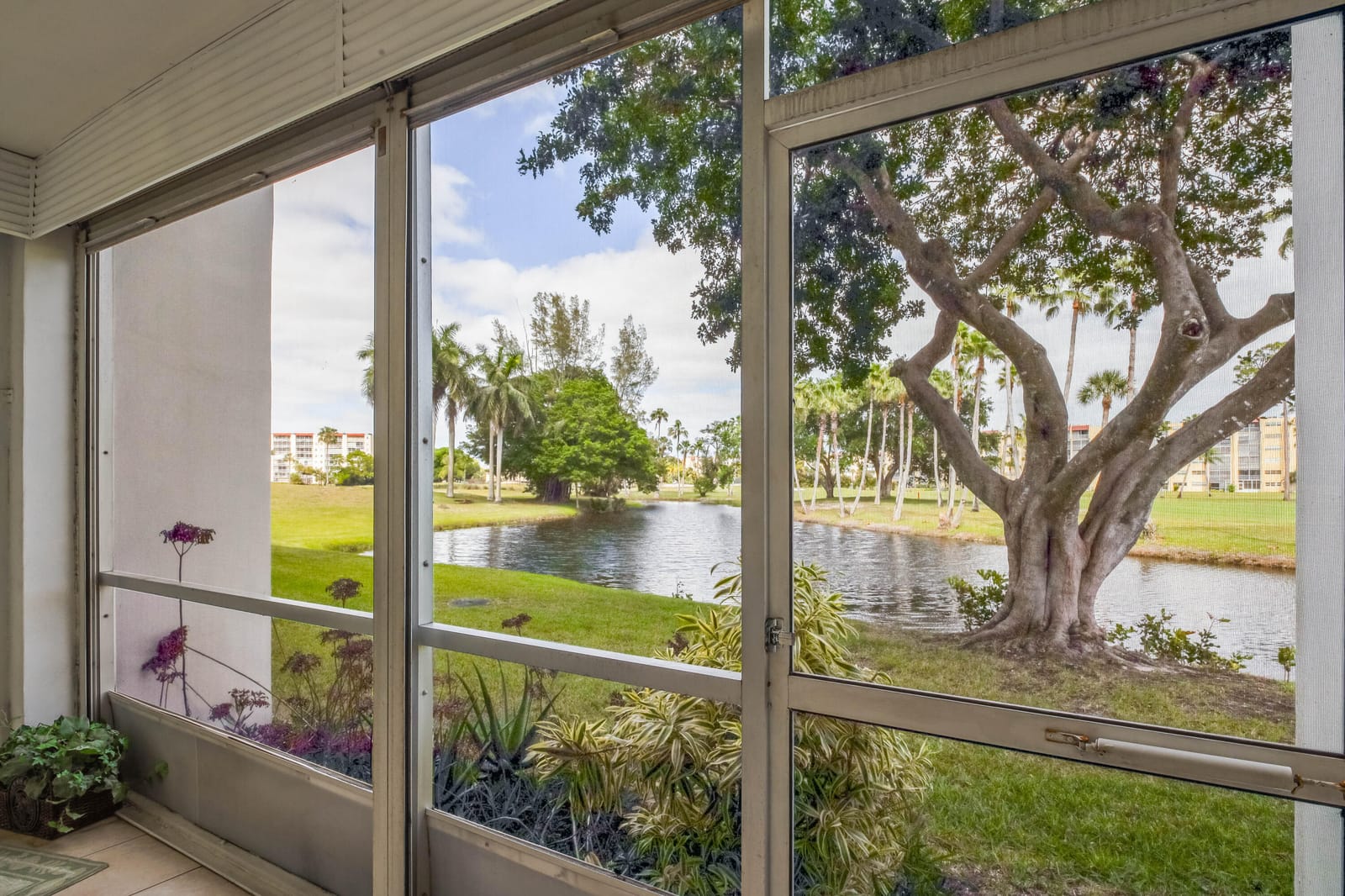 3595 Birdie Drive 108, Greenacres, FL 33467 photo 4