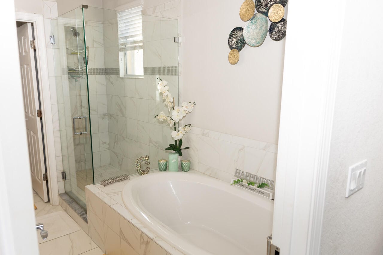 1300 NW Fiorenza Court — photo 9