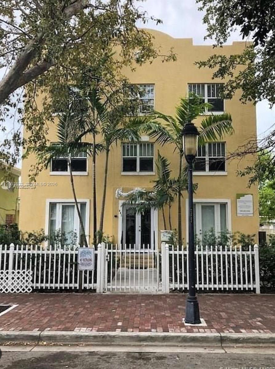 843 SW 13th Avenue 202, Miami, FL 33135, Miami