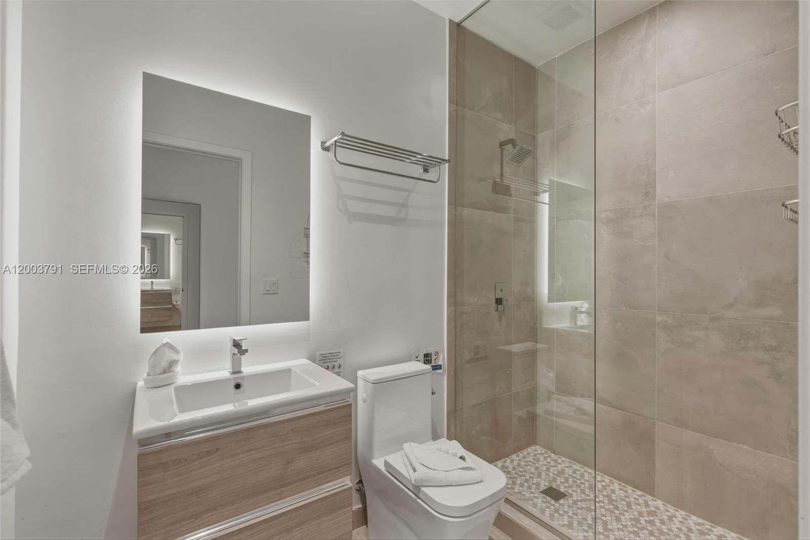 229 SW 9th Street 502 — photo 5