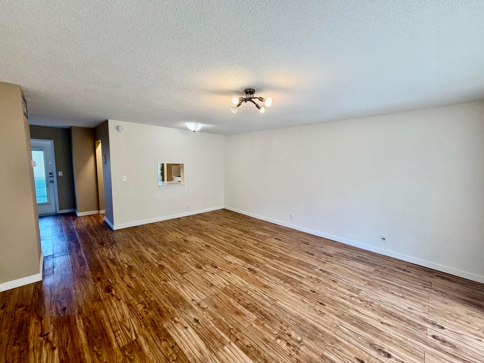 1000 NE 14th Avenue 304, Hallandale Beach, FL 33009 photo 3