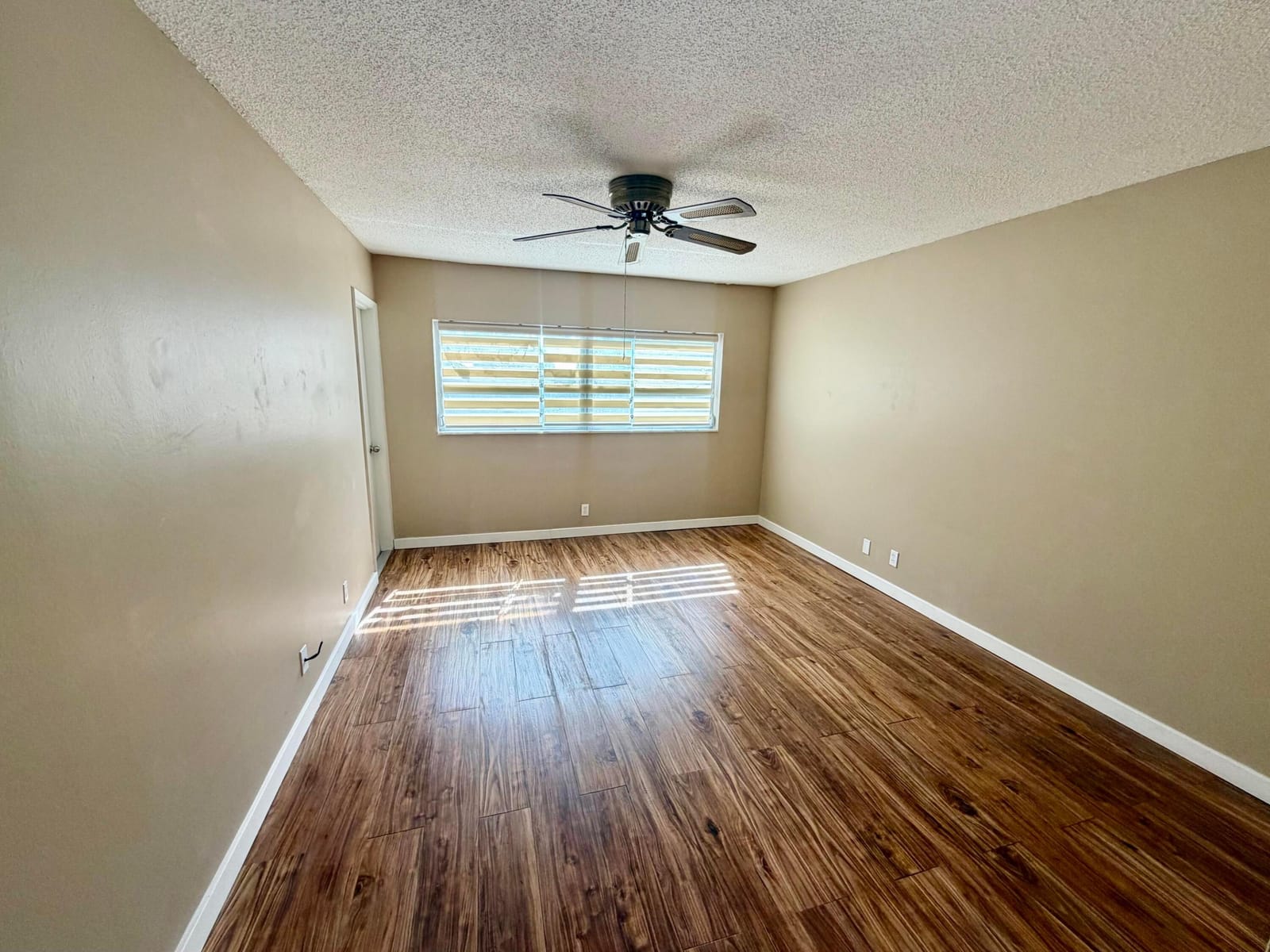 1000 NE 14th Avenue 304, Hallandale Beach, FL 33009 photo 6