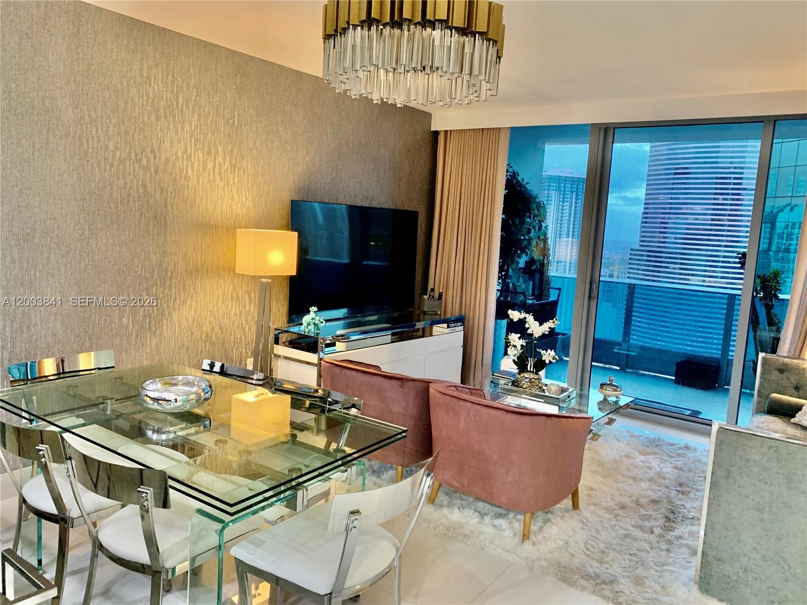 200 Biscayne Boulevard Way 4011, Miami, FL 33131, Miami