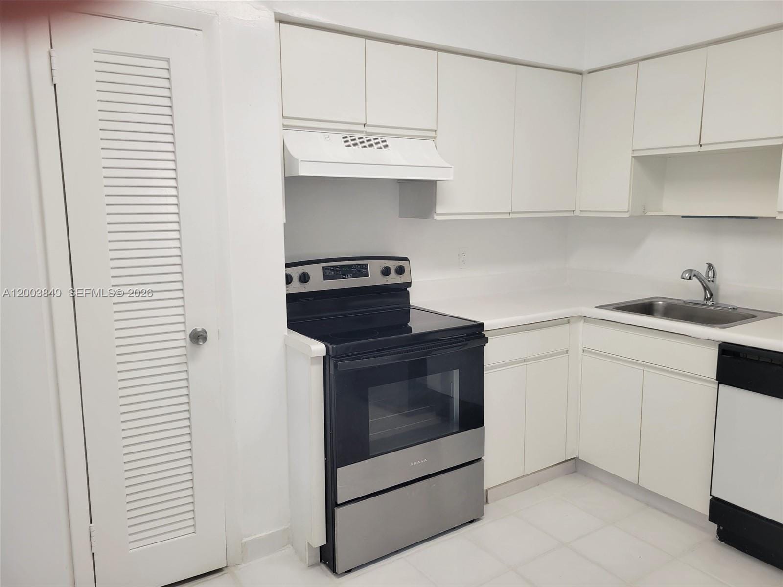 5700 Collins Avenue 8A, Miami Beach, FL 33140 photo 16