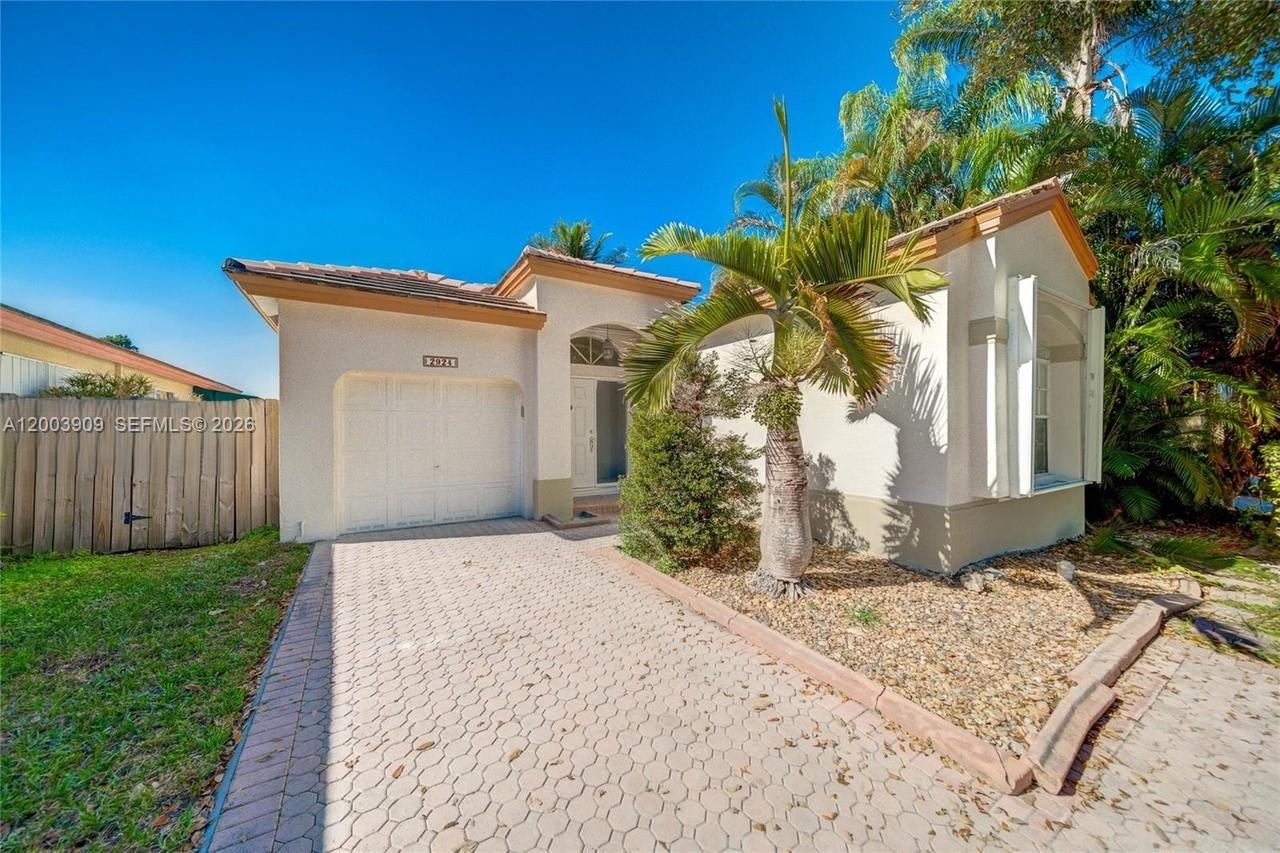 2924 NW 99th Place, Doral, FL 33172, Doral