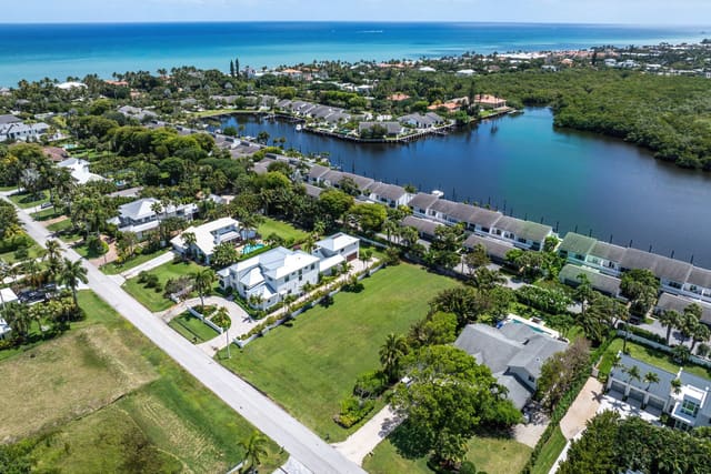 21 Hudson Avenue, sold in Boynton Beach Park, Ocean Ridge, FL