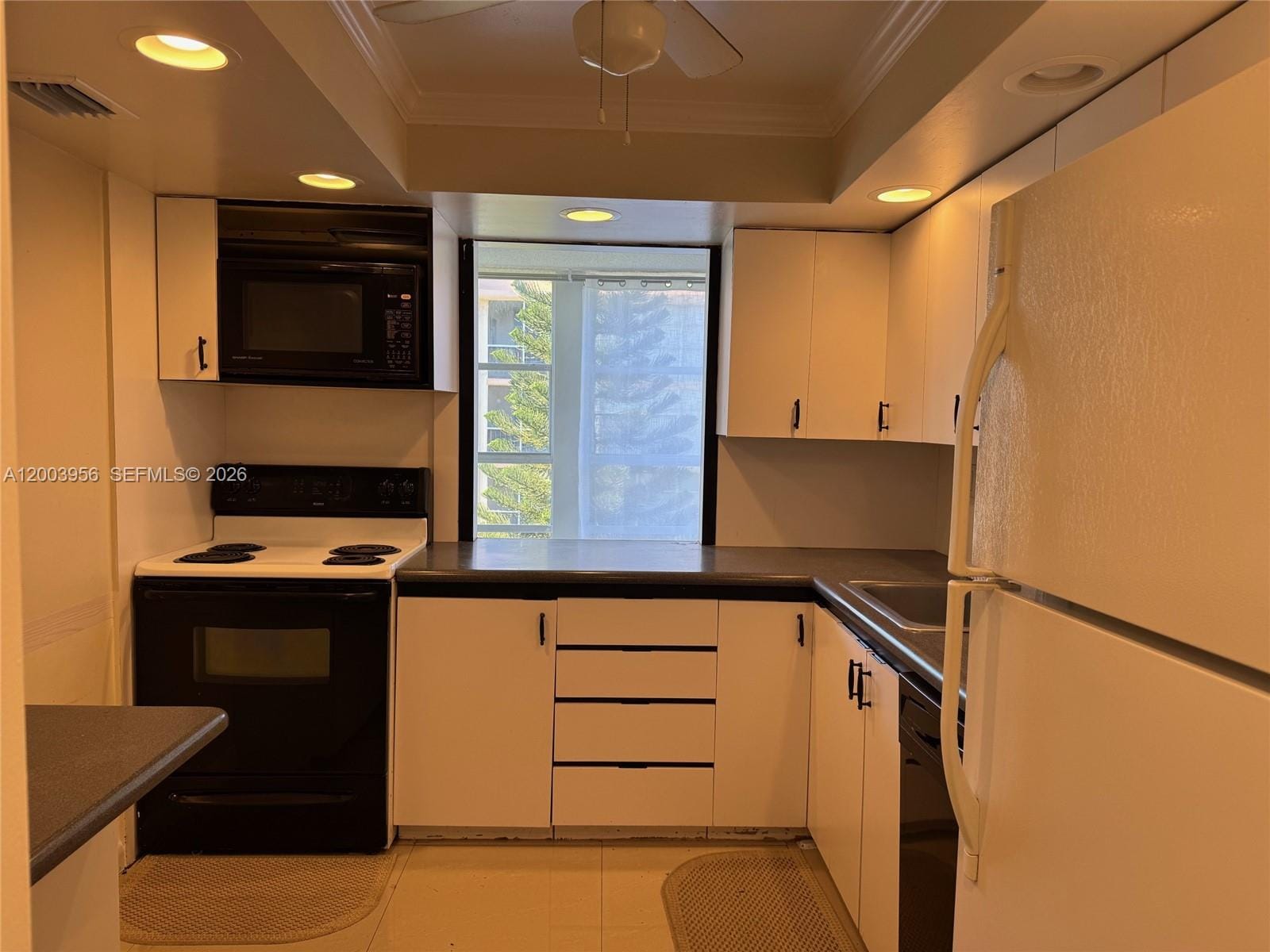 851 Three Islands Boulevard 411, Hallandale Beach, FL 33009 photo 7