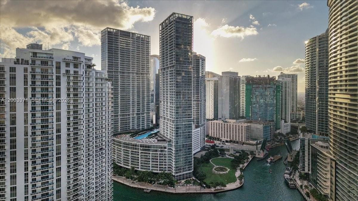465 Brickell Avenue 3804 — photo 3
