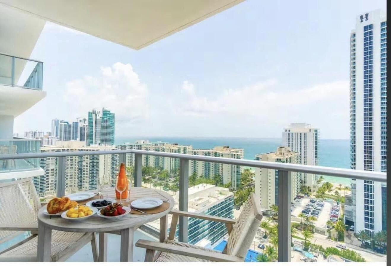 4010 S Ocean Drive R1909, Hollywood, FL 33019, Hollywood