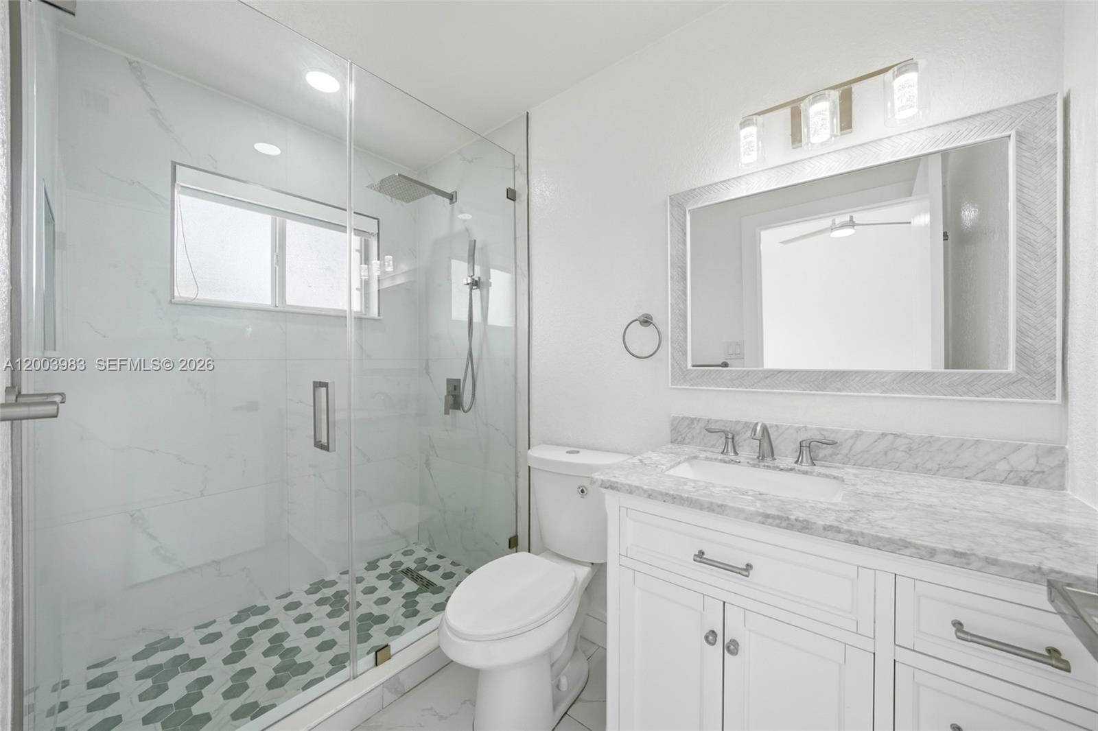 6136 NW 181st Terr Circle W, Hialeah, FL 33015 photo 20