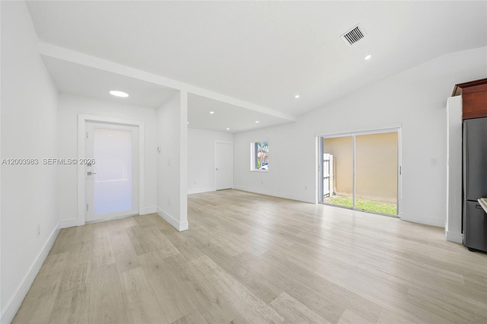 6136 NW 181st Terr Circle W, Hialeah, FL 33015 photo 3