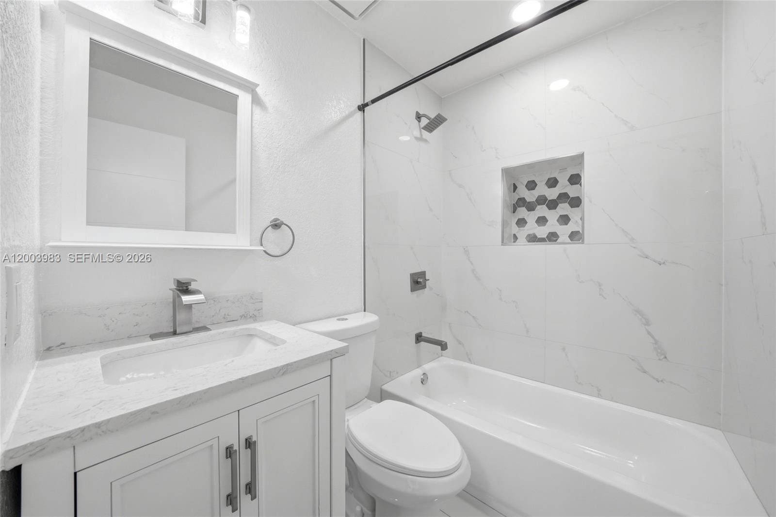 6136 NW 181st Terr Circle W, Hialeah, FL 33015 photo 24