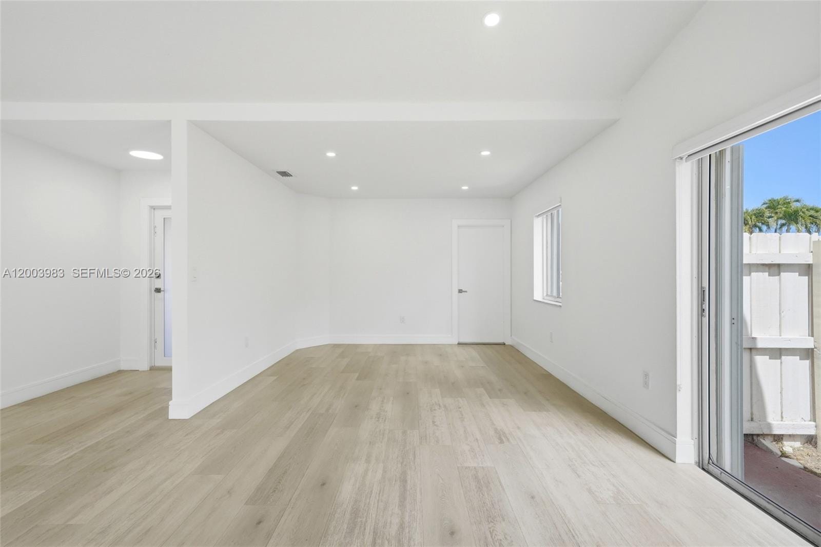 6136 NW 181st Terr Circle W, Hialeah, FL 33015 photo 5