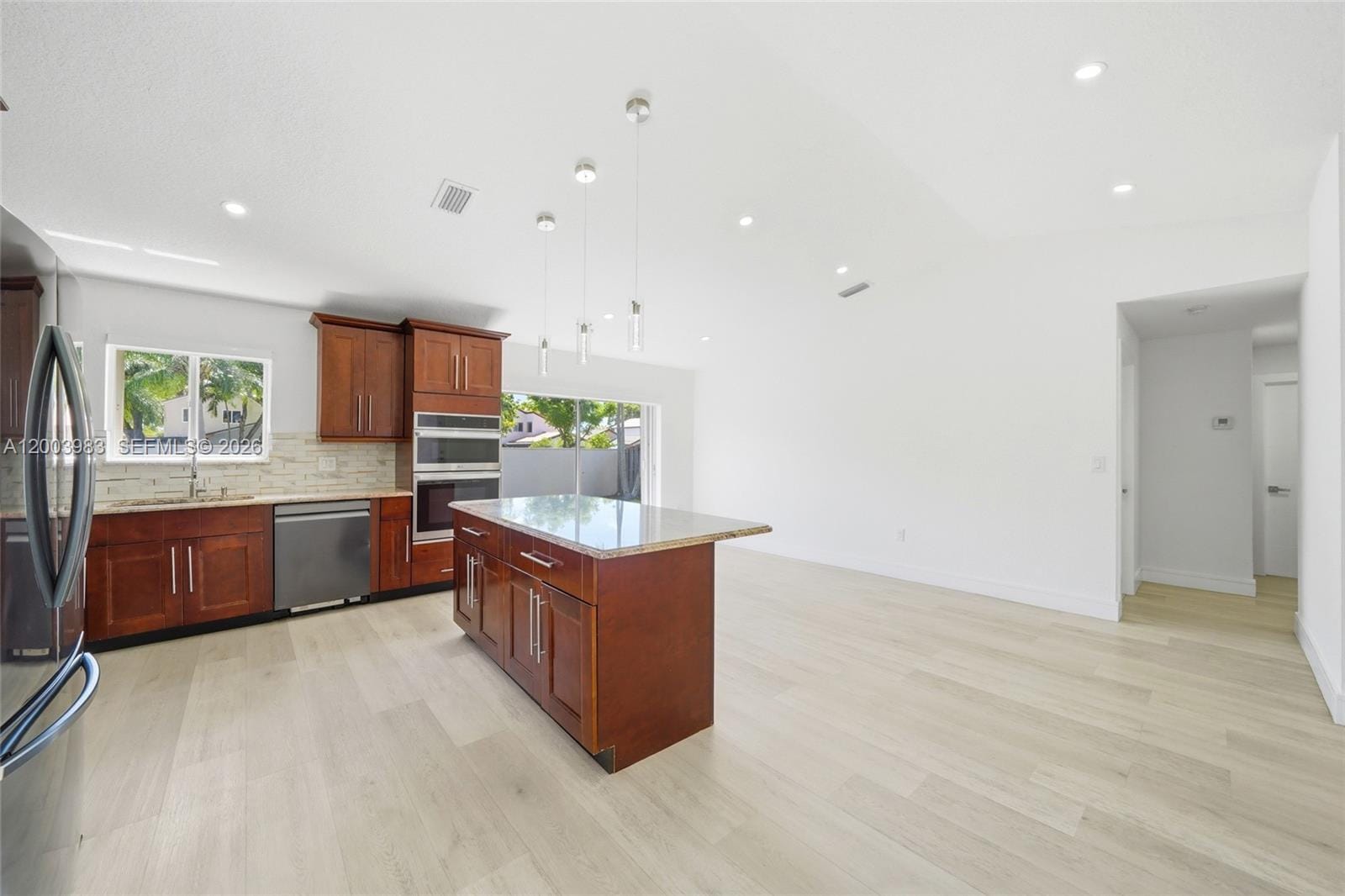 6136 NW 181st Terr Circle W, Hialeah, FL 33015 photo 7