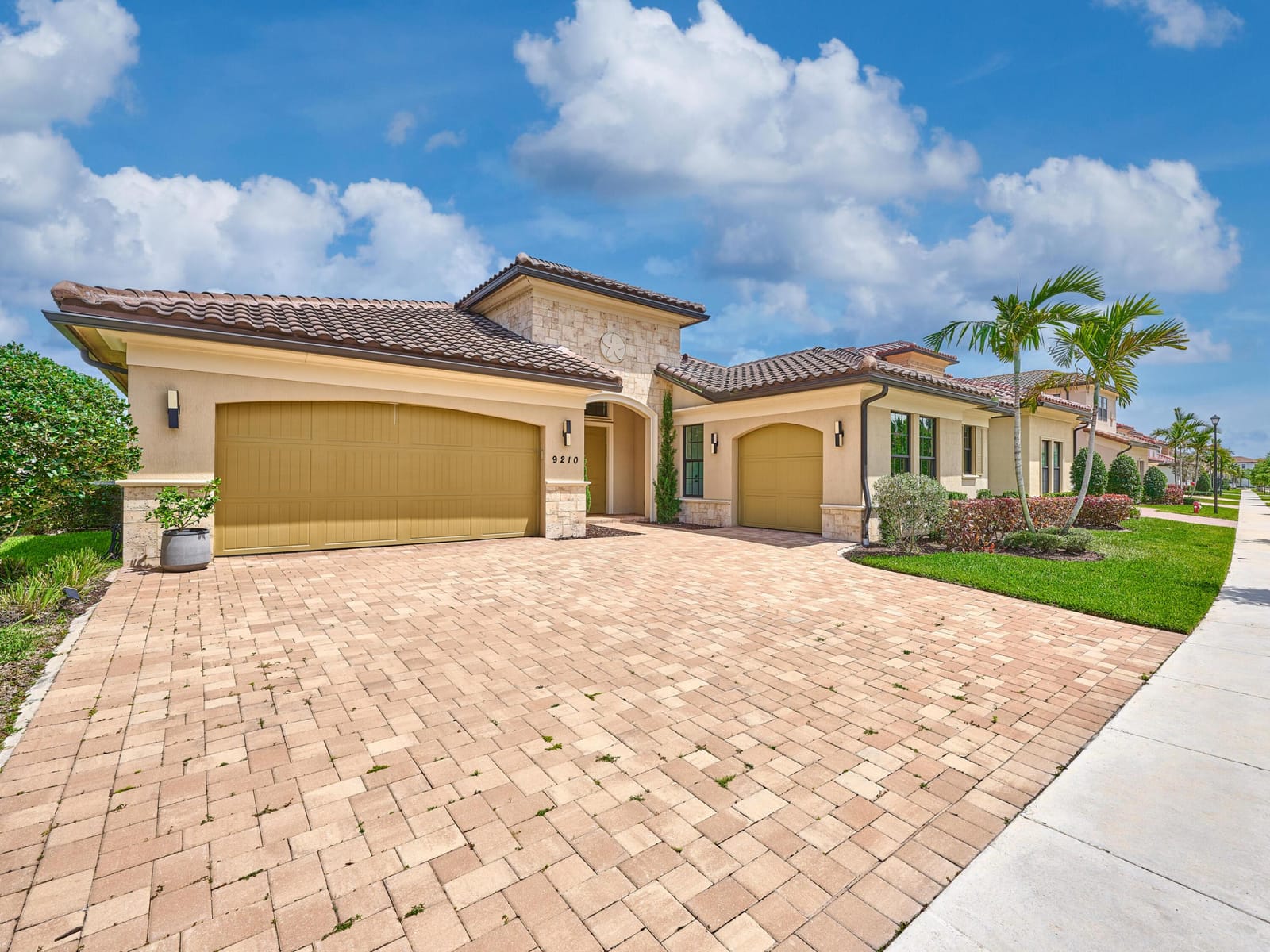 9210 W Parkland Bay Trail, Parkland, FL 33076 photo 1