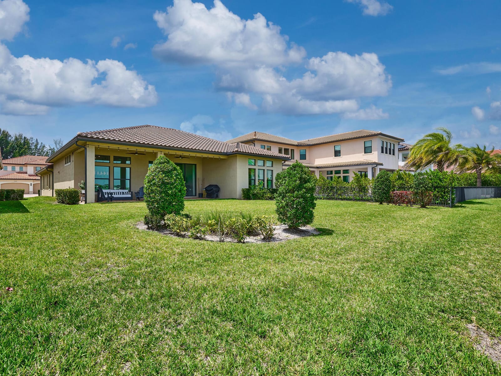 9210 W Parkland Bay Trail, Parkland, FL 33076 photo 3