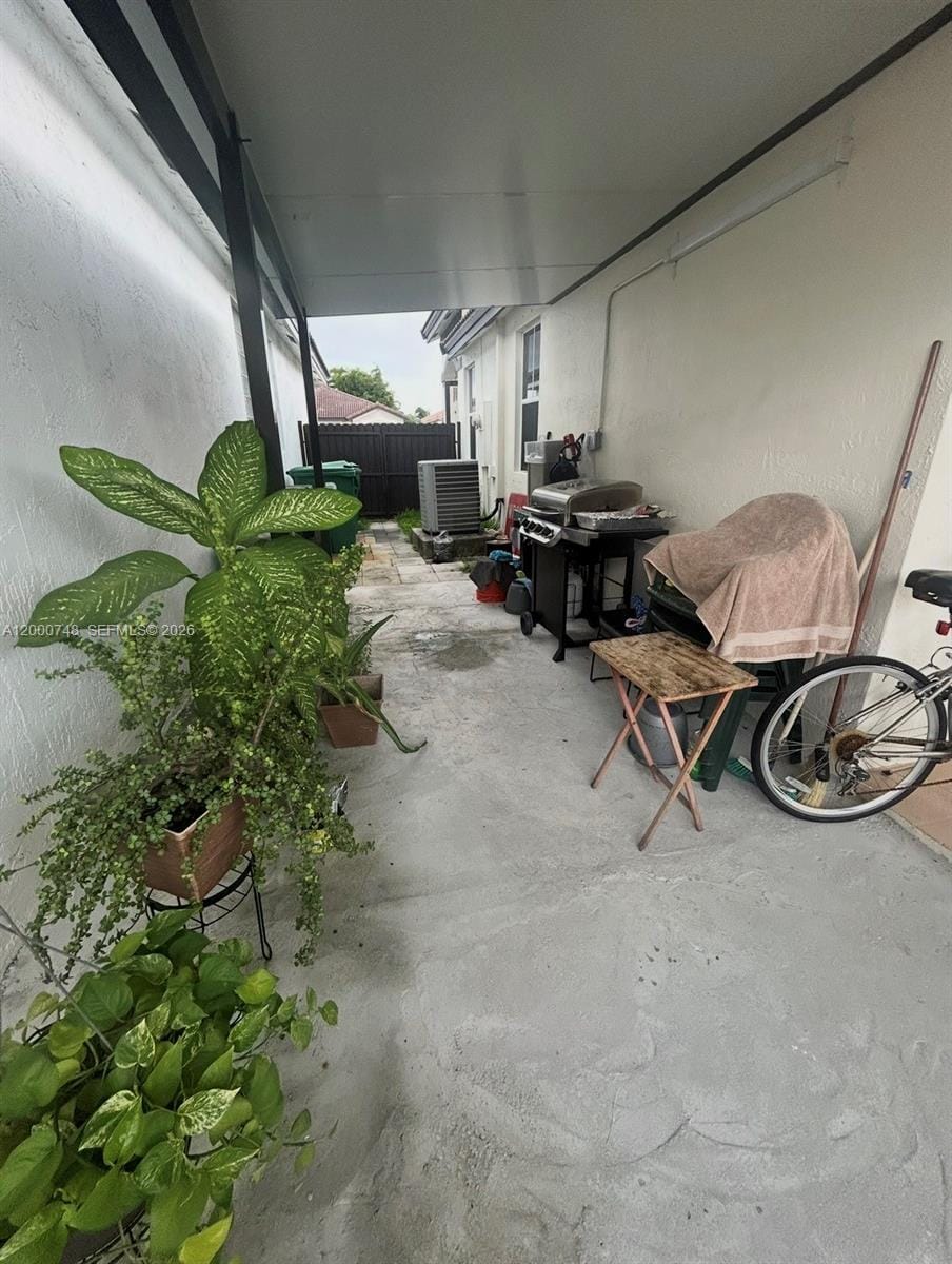 8135 NW 198th Terrace, Hialeah, FL 33015 photo 22