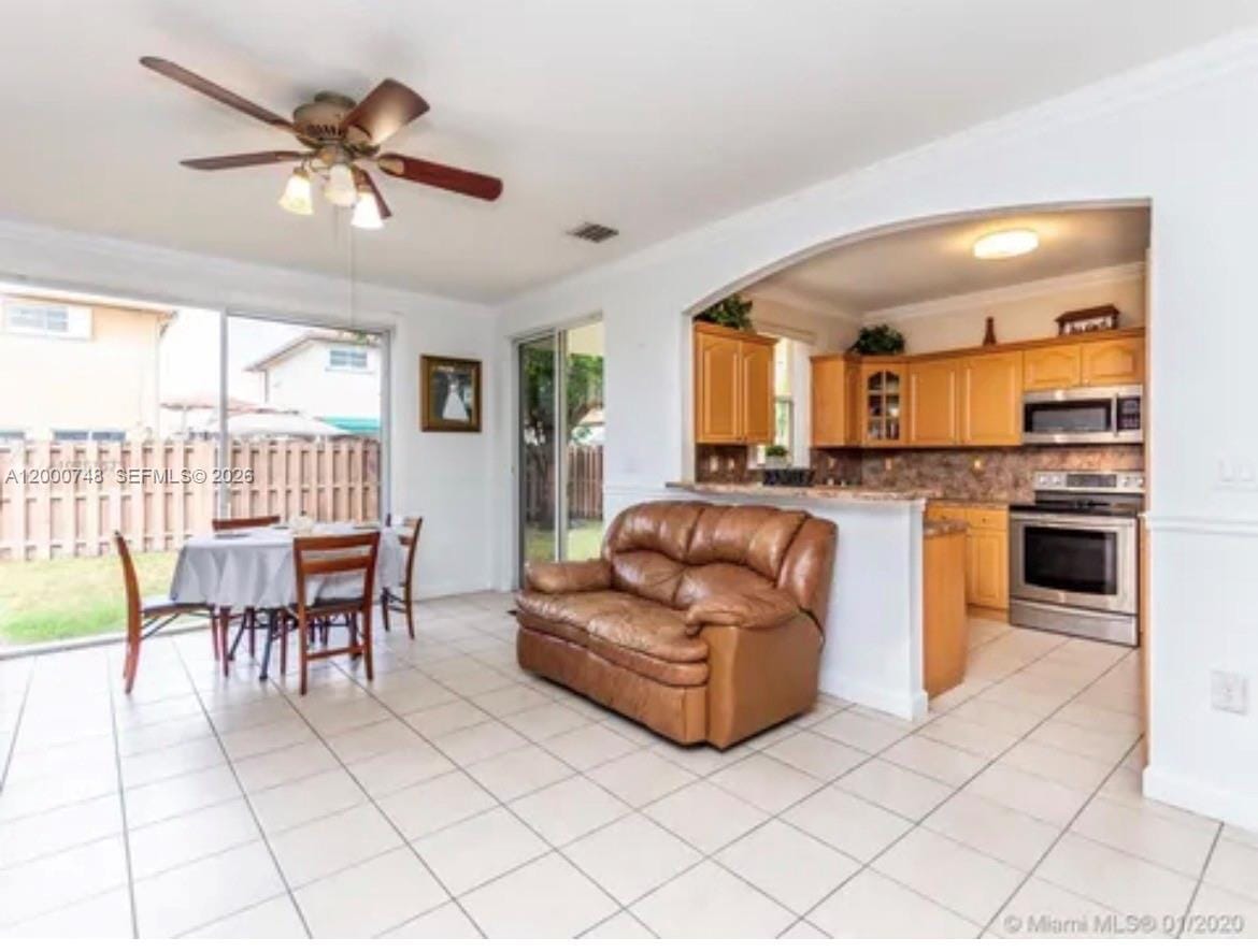 8135 NW 198th Terrace — photo 9
