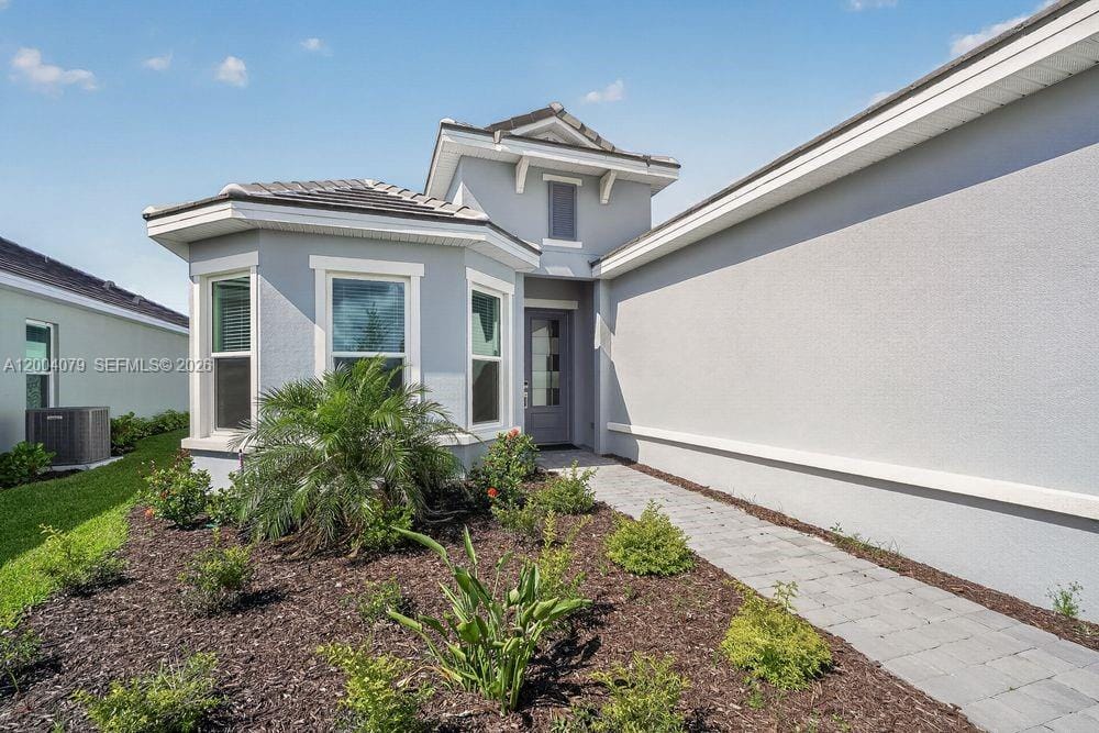13605 SW Alejandro Court, Port St. Lucie, FL 34987 photo 2