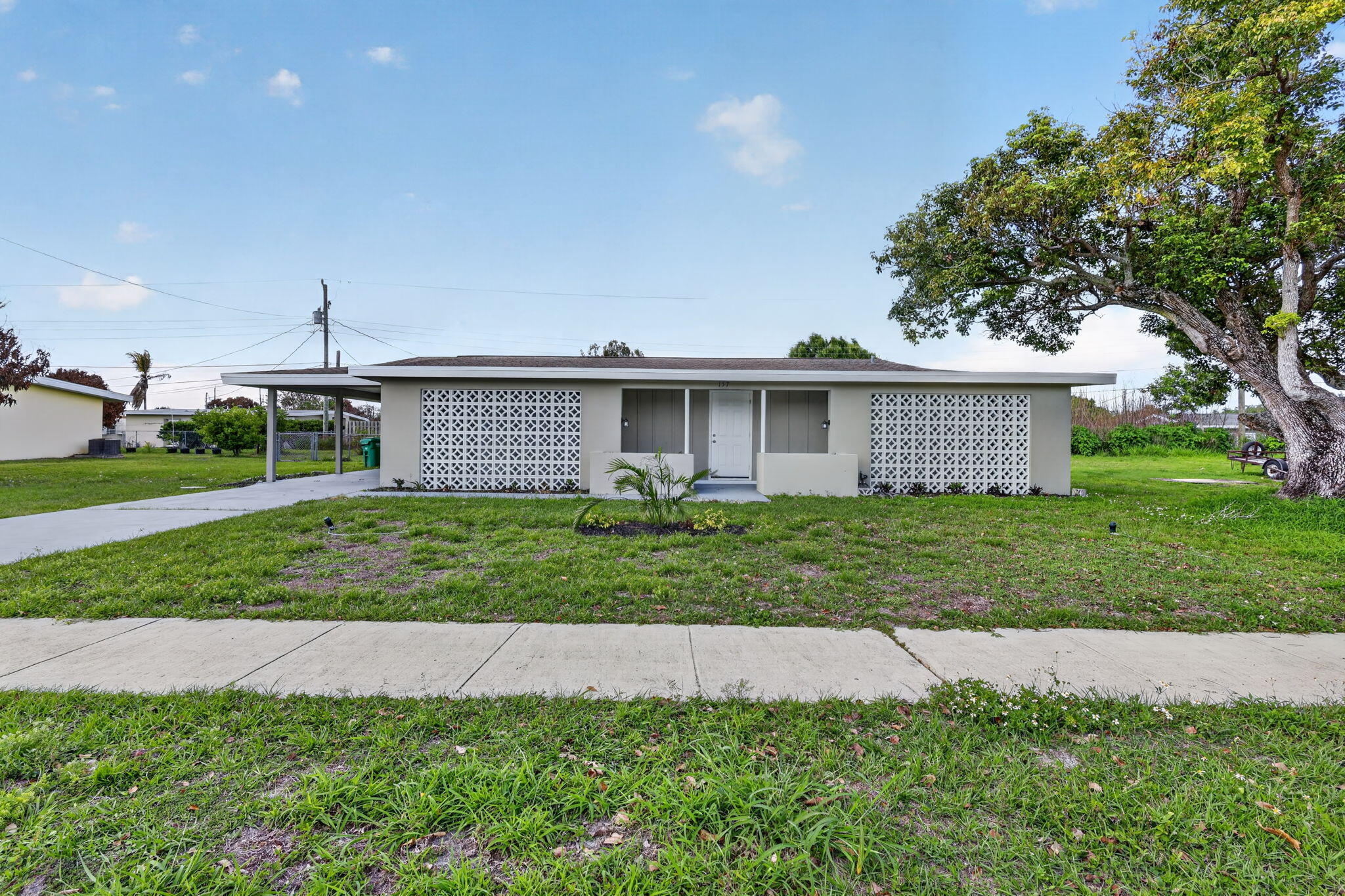 157 SE Calmoso Drive, Port St. Lucie, FL 34983, Port St Lucie