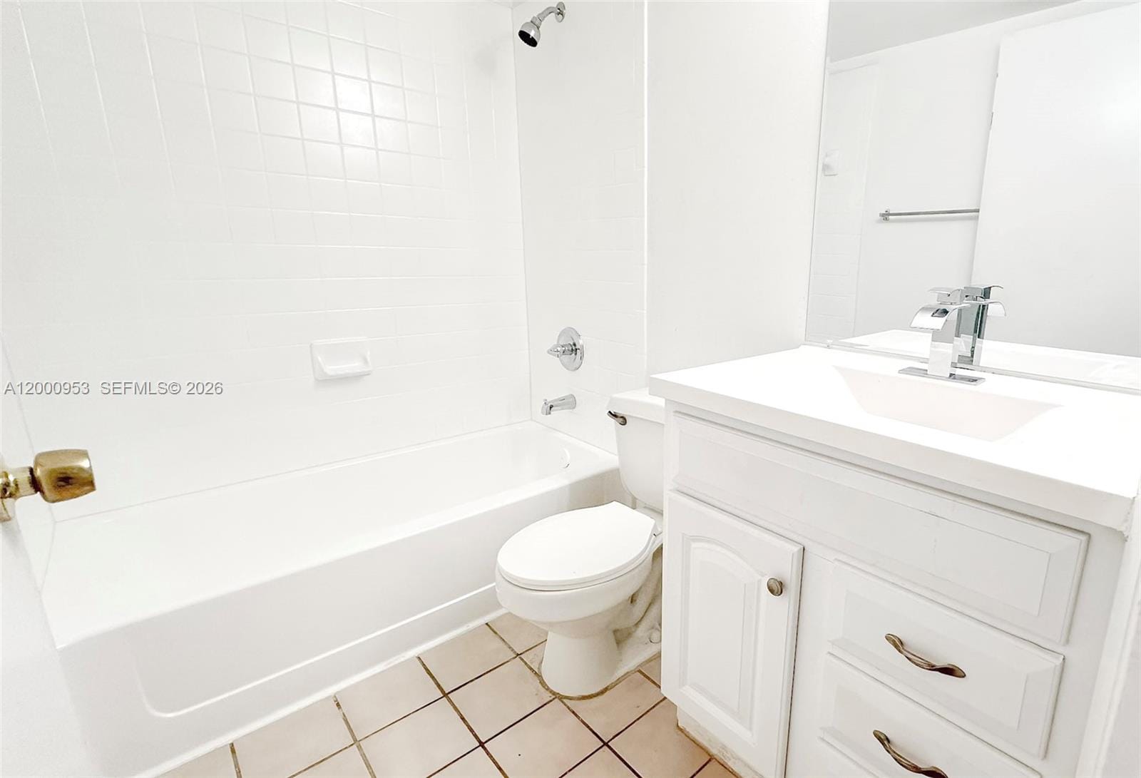 9491 S Palm Circle S 103, Pembroke Pines, FL 33025 photo 15