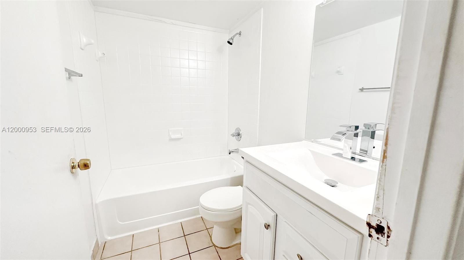 9491 S Palm Circle S 103, Pembroke Pines, FL 33025 photo 16