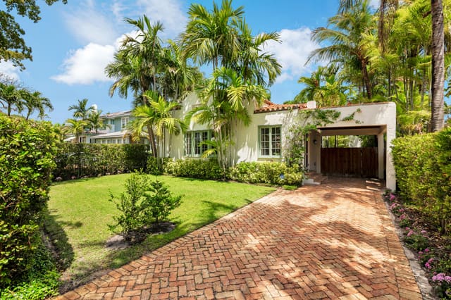 205 Westminster Road, sold in Prospect Park South, West Palm Beach, FL