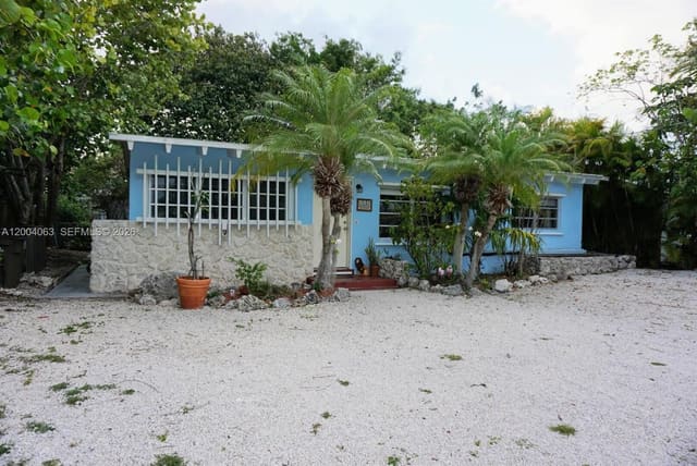 229 2nd Road, Largo Sound Village, Key Largo, FL