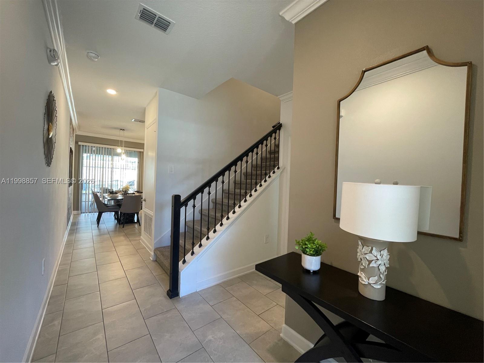 1132 NE Kingsbarn — photo 3