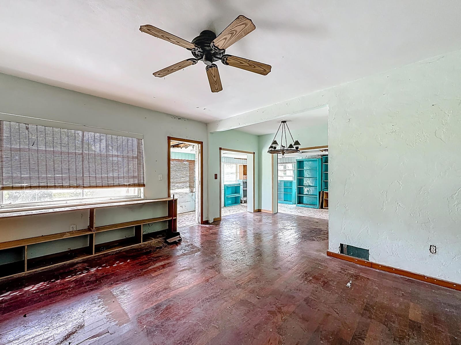 17590 NE 19th Avenue, North Miami Beach, FL 33162 photo 11
